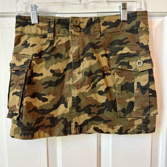 Camouflage Mini Skirt - Picture 1 of 5